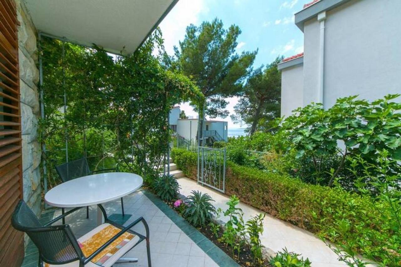 Apartments By The Sea Brela, Makarska - 20778 Εξωτερικό φωτογραφία